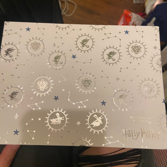 BOGO Harry Potter x Ulta Makeup Kit NWT in box Ravenclaw SOLD OUT - Picture 2 of 4